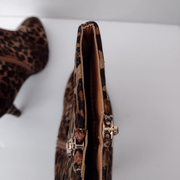 AVENUE CLOUDWALKER ANIMAL PRINT BOOTIES EXCELLENT CONDITION - Picture 4 of 4